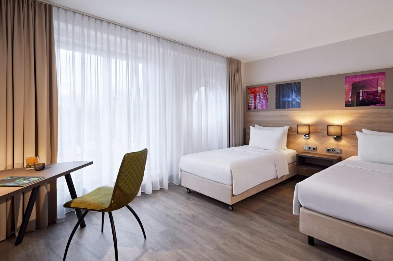 Hotel Lindner Airport 4*