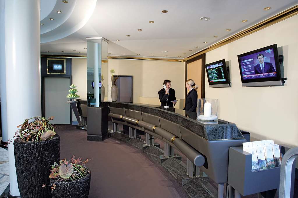 Lindner Airport 4*